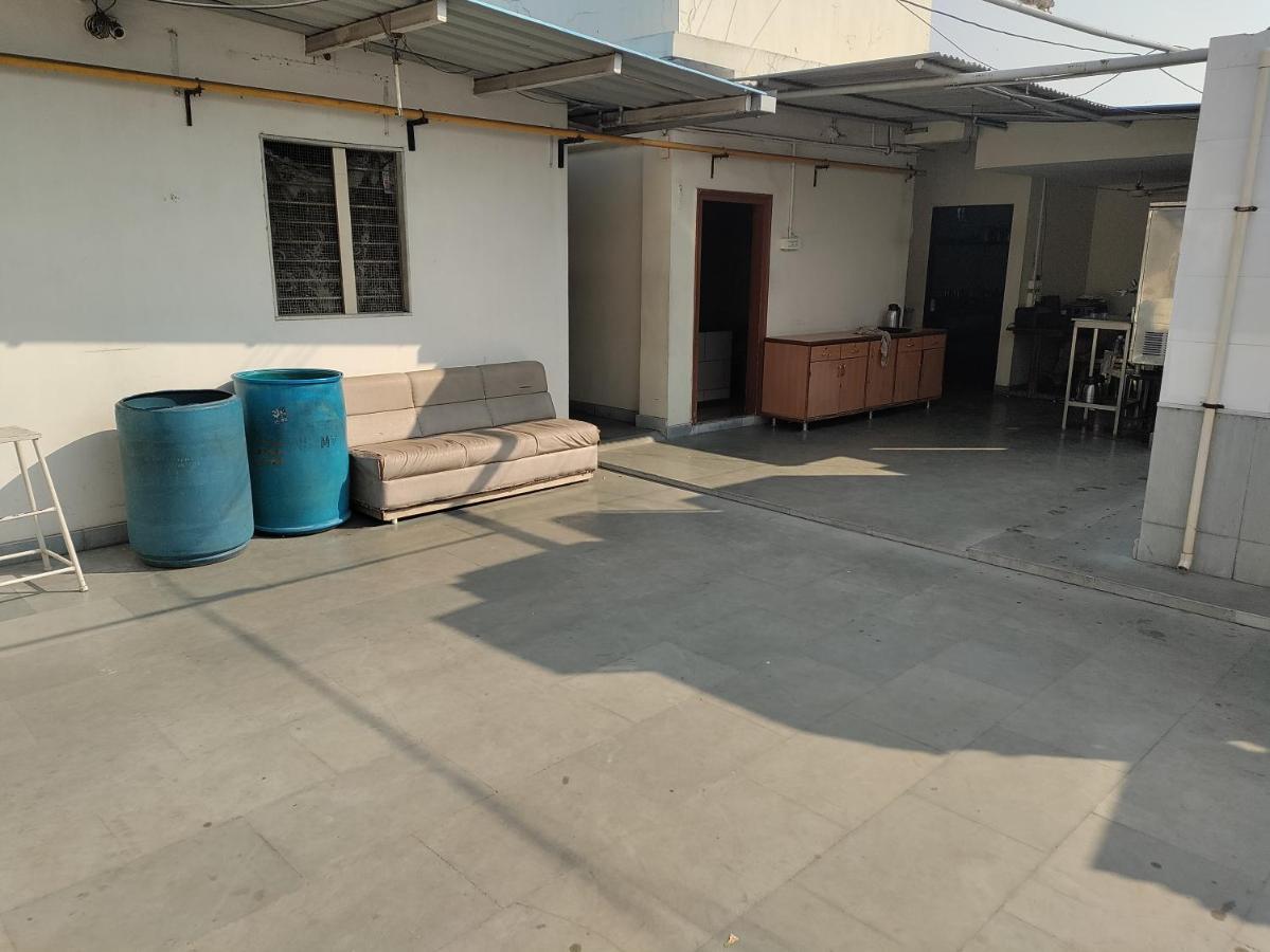 Hotel Good Night Ahmedabad Eksteriør bilde