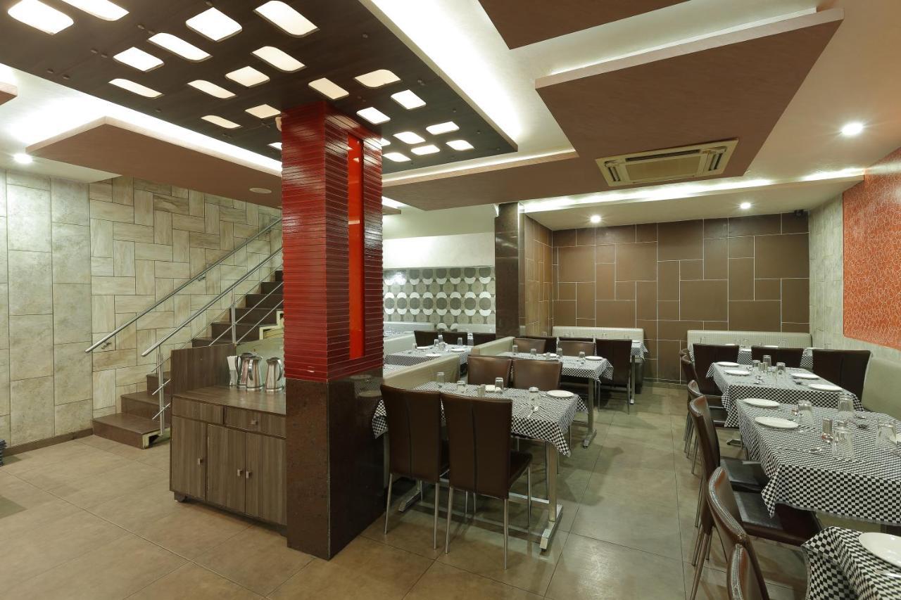 Hotel Good Night Ahmedabad Eksteriør bilde