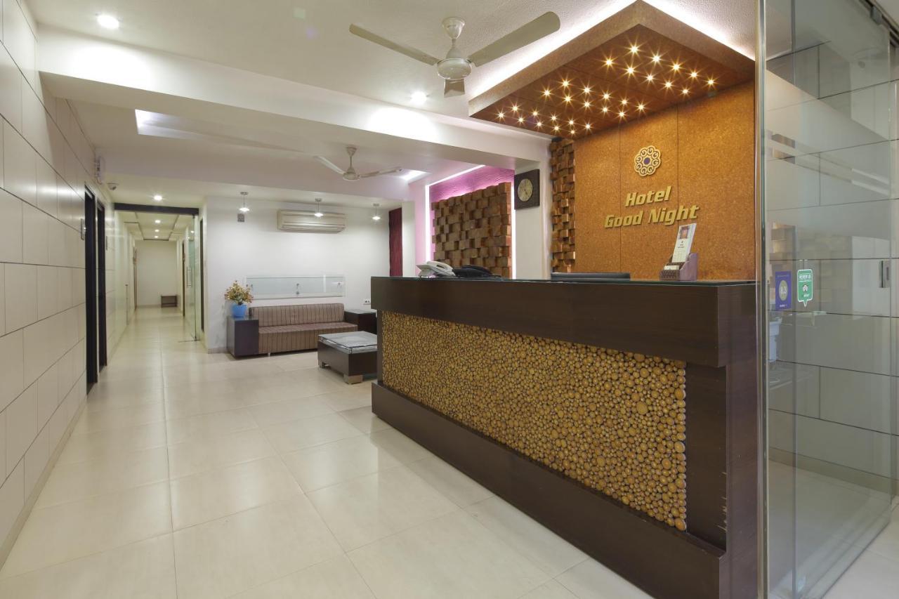 Hotel Good Night Ahmedabad Eksteriør bilde