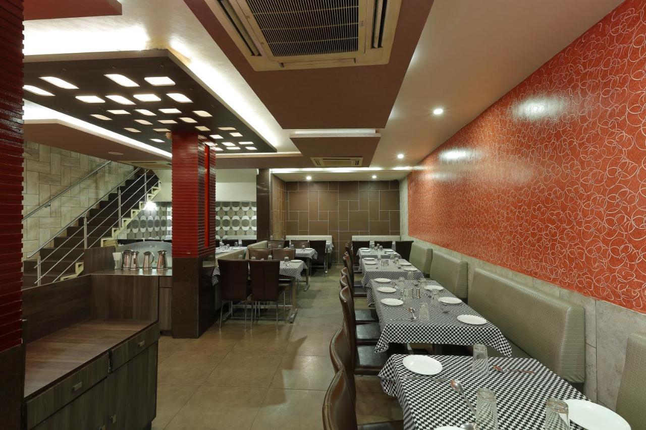 Hotel Good Night Ahmedabad Eksteriør bilde