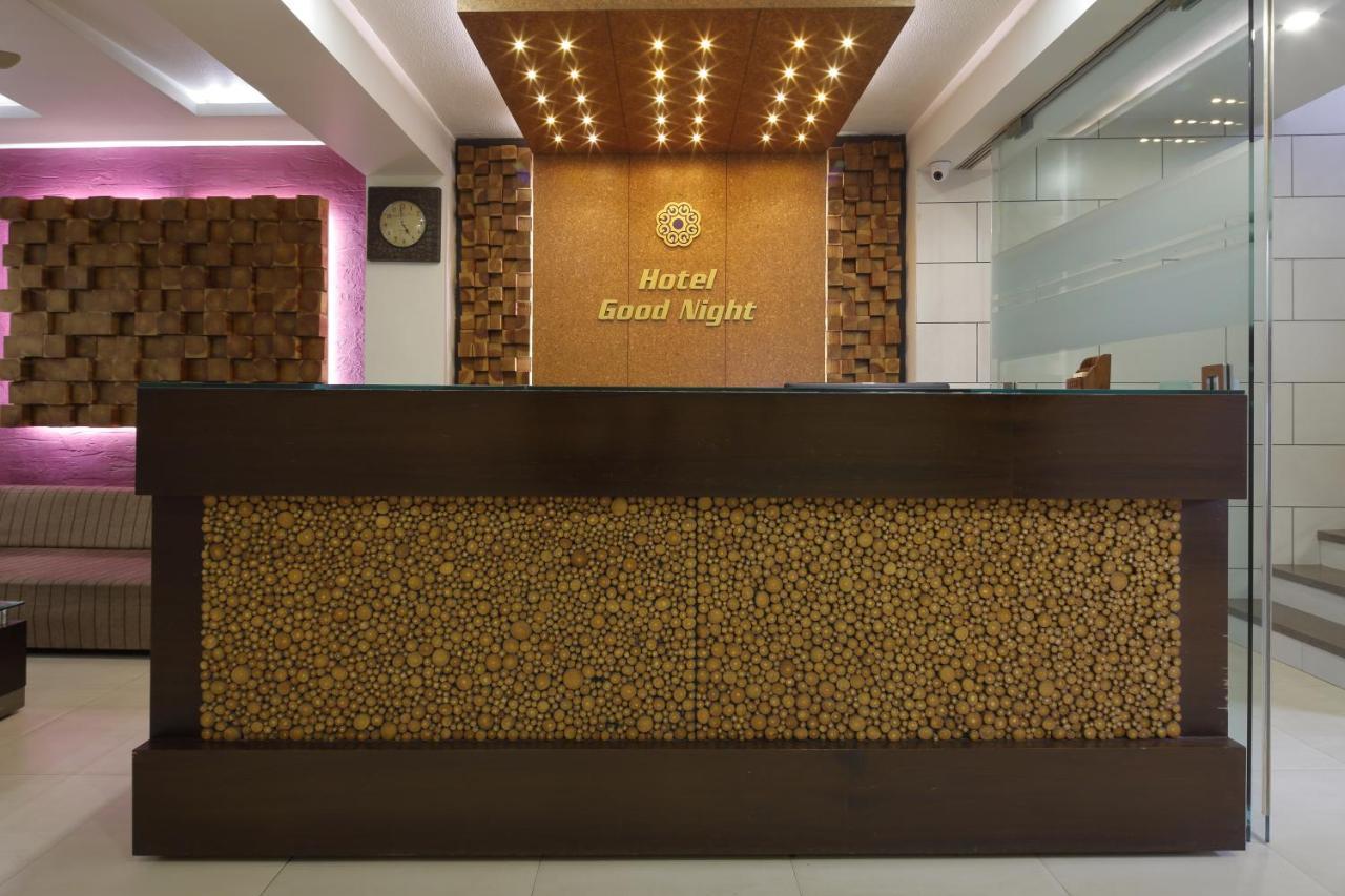 Hotel Good Night Ahmedabad Eksteriør bilde