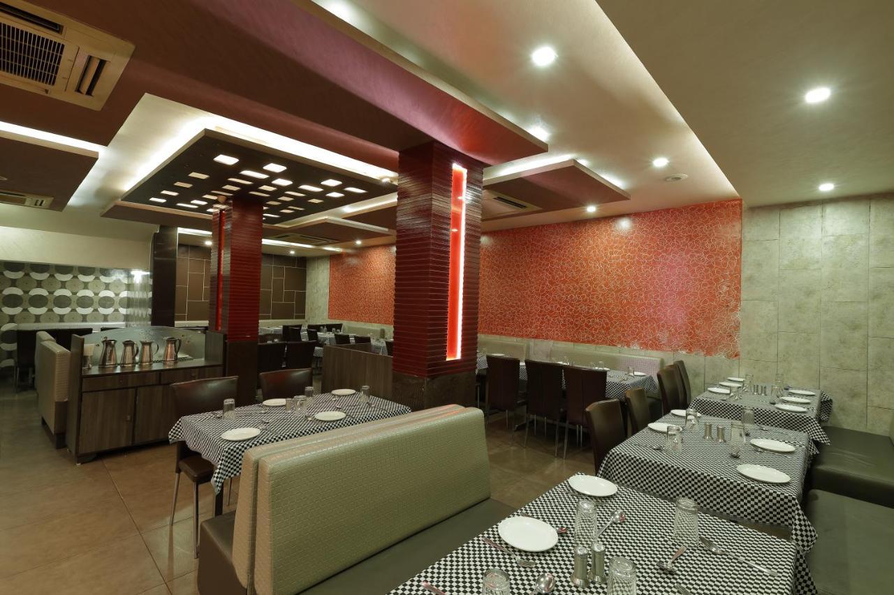 Hotel Good Night Ahmedabad Eksteriør bilde