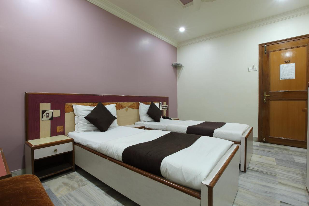 Hotel Good Night Ahmedabad Eksteriør bilde