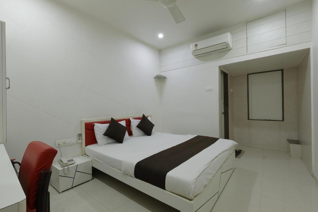 Hotel Good Night Ahmedabad Eksteriør bilde
